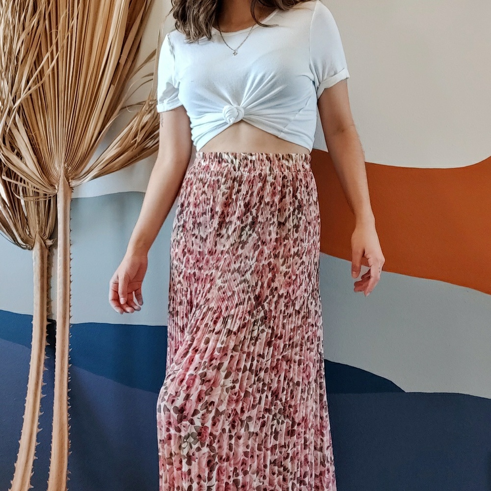 Vintage Boho Floral Pink Rose Pleated Maxi Skirt